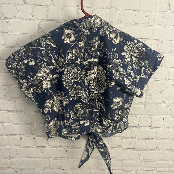 Adam Lippes front tie button down floral cropped top USA size XS mother of pearl - Picture 8 of 10